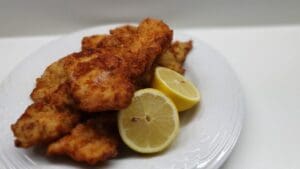 Jak na nejlepší kuřecí řízky: Levná ingredience přidaná do trojobalu z nich udělá mistrovské dílo